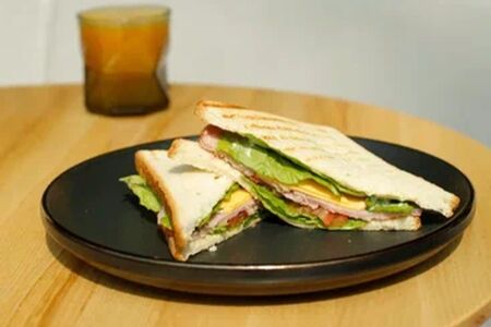 Сэндвич с ветчиной