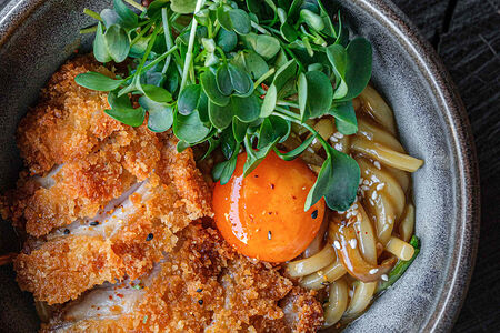 Удон с хрустящим цыпленком