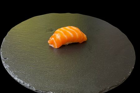 Суши с семгой