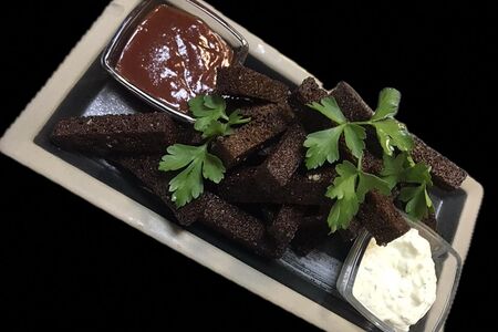 Гренки чесночные