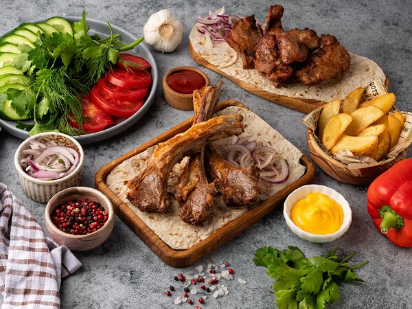 Гриль у пруда