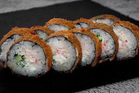 Ролл темпура с крабом