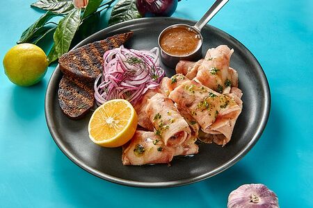 Строганина из пеламиды