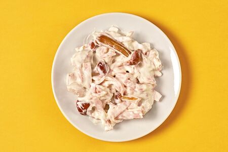 Наполнитель с курицей, маринованными опятами и ветчиной