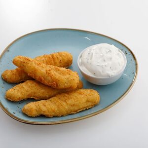 Куриные стрипсы с соусом свит чили