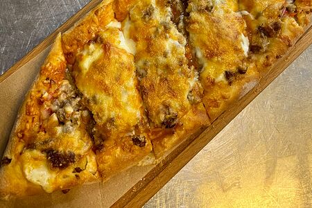 Нун со свининой и дольками картофеля 