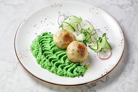 Котлеты из щуки с пюре из зеленого горошка