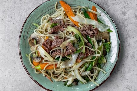 Удон с говядиной