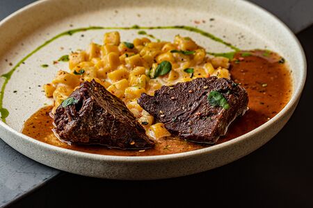 Щёки говяжьи с ньокке