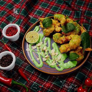 Креветки в темпуре в сладком васаби