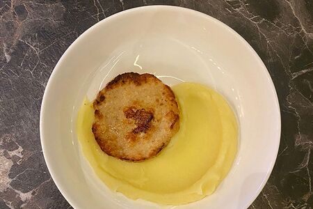 Картофельное пюре с куриной котлеткой
