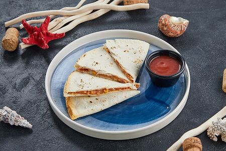 Кесадилья с курицей