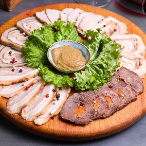 Տնական մսի տեսականի