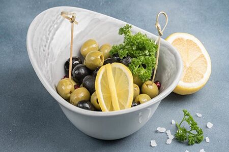 Оливки и маслины