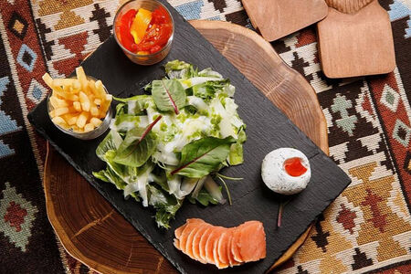 Салат Грузин в Париже