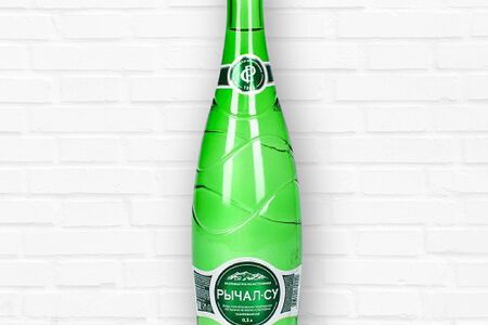 Вода минеральная газированная Рычал-Су