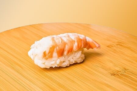 Суши с креветкой