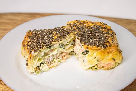 Рулетик из горбуши в лаваше