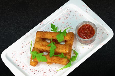 Палочки из моцареллы