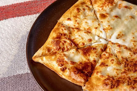 Хачапури слоёное с сыром