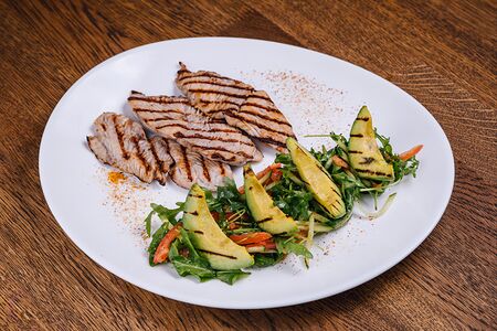 Индейка гриль с авокадо