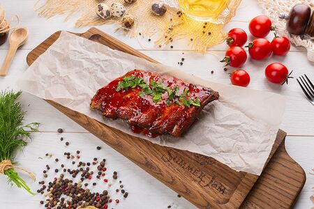 Острые свиные ребрышки на гриле