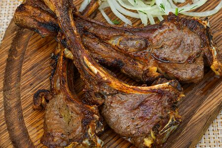 Каре баранины на мангале