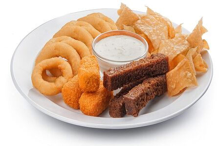 Ассорти из горячих закусок