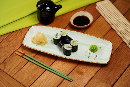 Мини Ролл с Огурцом