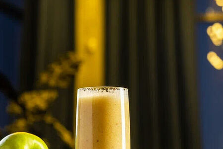 Смузи банан-ананас-чиа