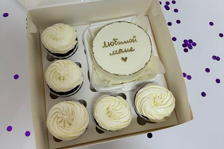 Набор №4 Любимой маме Красный бархат с капкейкам