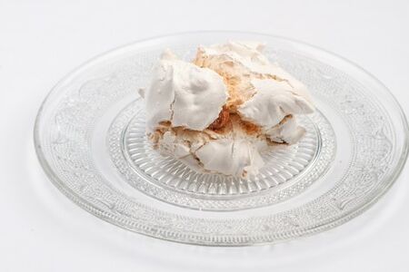 Брутимабони - меренга с миндалём