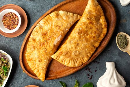 Чебурек с курицей и сыром