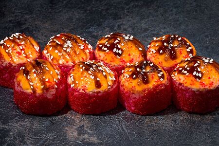 Запеченный ролл с курицей терияки