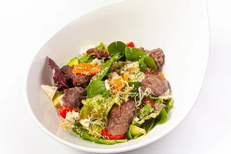 Теплый салат с куриной печенью