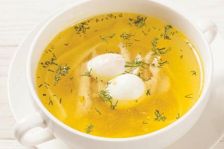 Куриный суп с лапшой