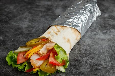 Донер Мексиканский в лаваше