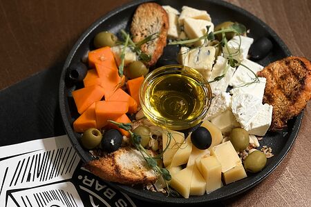 Сырная тарелка