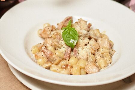 Ньокки с курицей