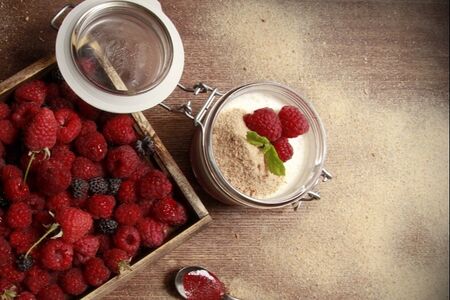 Малиновый десерт