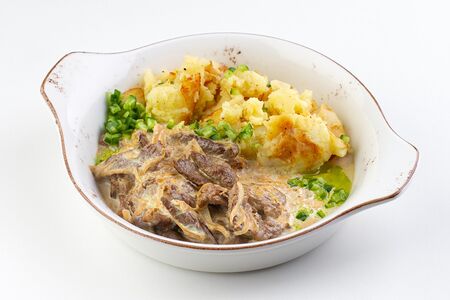 Бефстроганов с картофельной эспумой