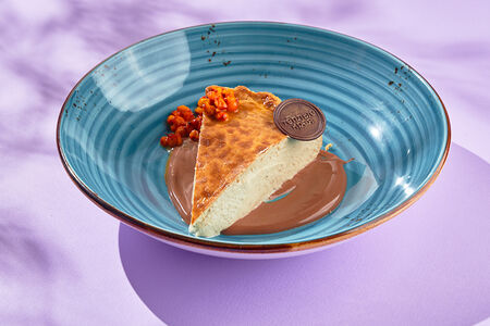 Чизкейк из белых грибов с шоколадным соусом