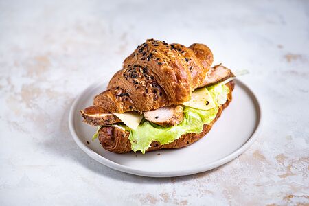 Сэндвич с копченой курицей