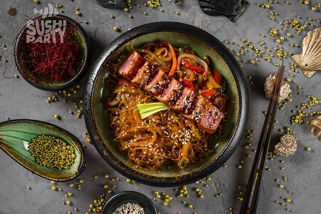 Лапша с тигровой креветкой