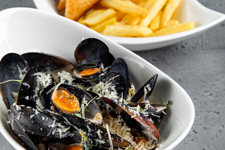 Мидии в сливочном соусе