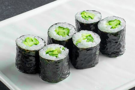 Мини-ролл огурец 6 шт