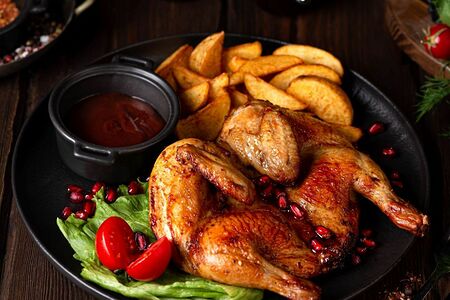 Цыпленок на гриле с картофелем по-деревенски