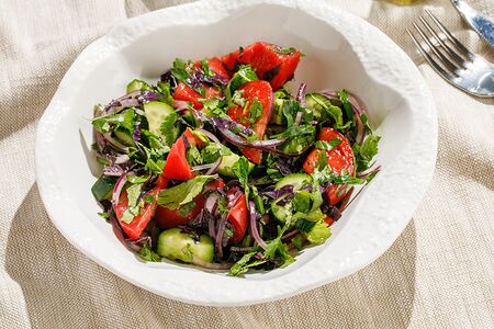 Салат по-грузински со специями