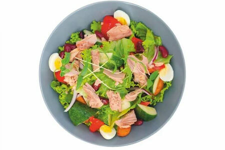 Салат с тунцом