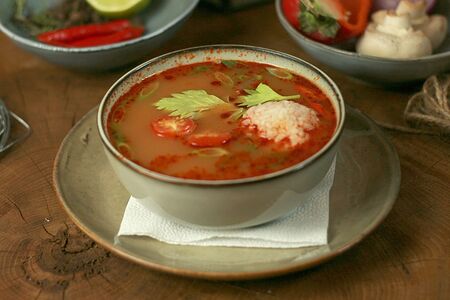 Том ям Веган острый